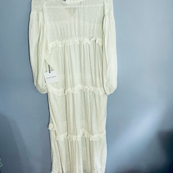 Gorgeous sheer white maxi dress, NWT, size L. - Picture 3 of 3